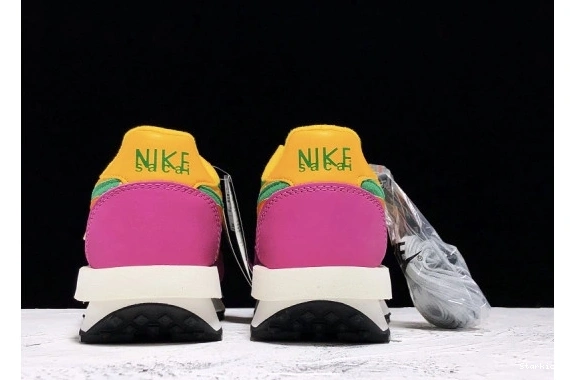 Nike BV0073-301 Waffle Pine Sacai  Green LD 0105